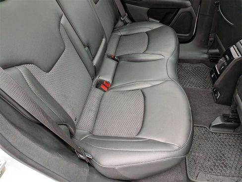 Certified 2022 Jeep Compass Altitude w/ Sun and Sound Group image 24