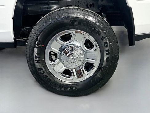 New 2026 RAM 2500 Tradesman AWD/4WD image 16
