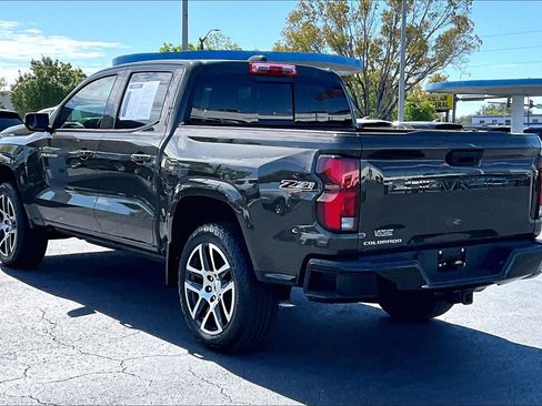 Used 2024 Chevrolet Colorado Z71 w/ Z71 Convenience Package 2 AWD/4WD image 3