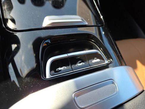 Used 2024 Mercedes-Benz CLE 450 4MATIC Cabriolet image 32