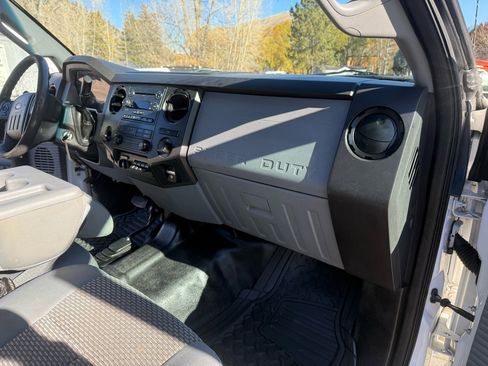 Used 2012 Ford F550 4x4 Crew Cab Super Duty w/ PWR Equipment Group image 13