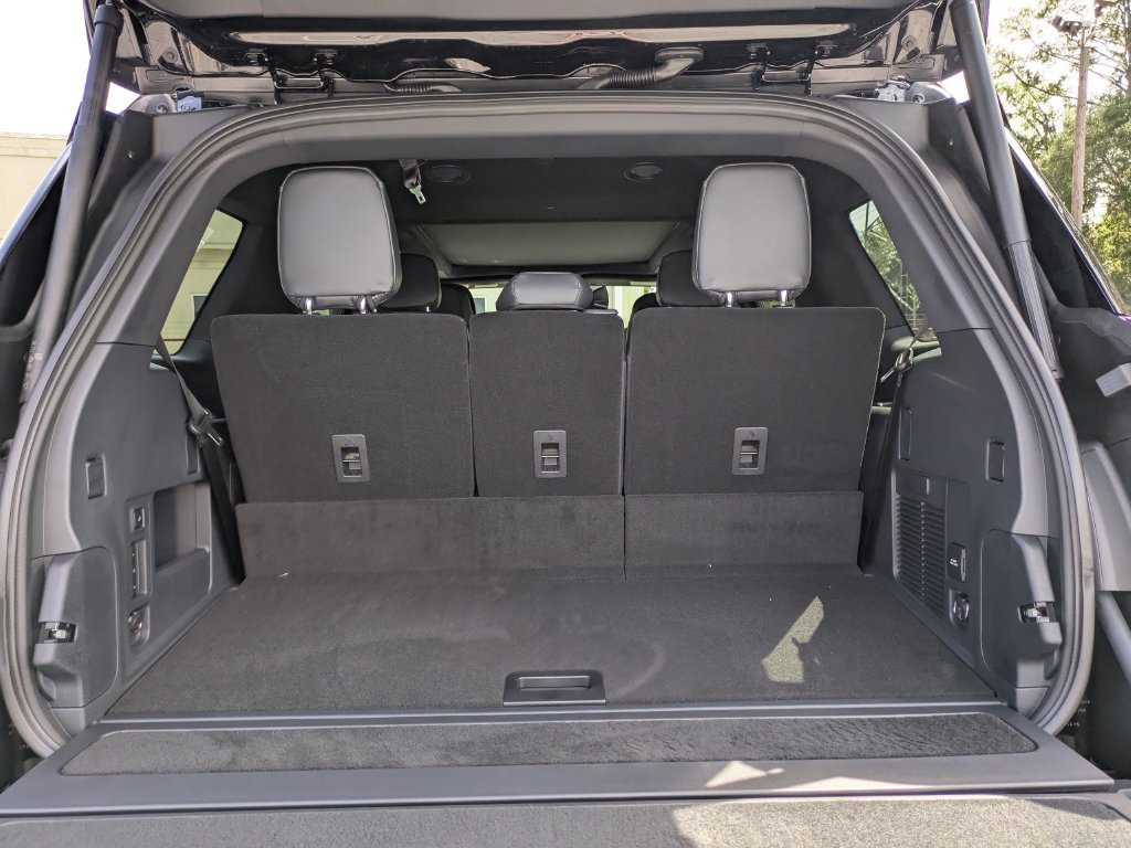 New 2026 Lincoln Navigator Reserve w/ Jet Appearance Package AWD/4WD image 13