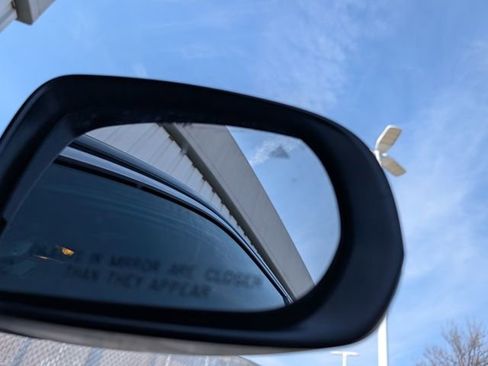 Used 2024 Jeep Compass Limited image 28