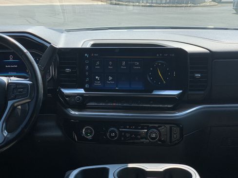 Used 2022 Chevrolet Silverado 1500 LT RWD image 31