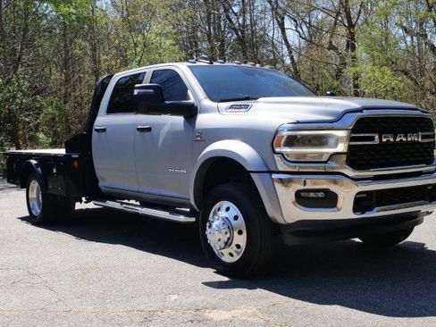 Used 2024 RAM 4500 SLT w/ Quick Order Package 2YG SLT image 4