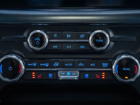 Used 2023 Ford F150 Limited image 32