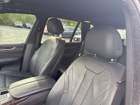 Used 2018 BMW X5 xDrive35i w/ Premium Package AWD/4WD image 12