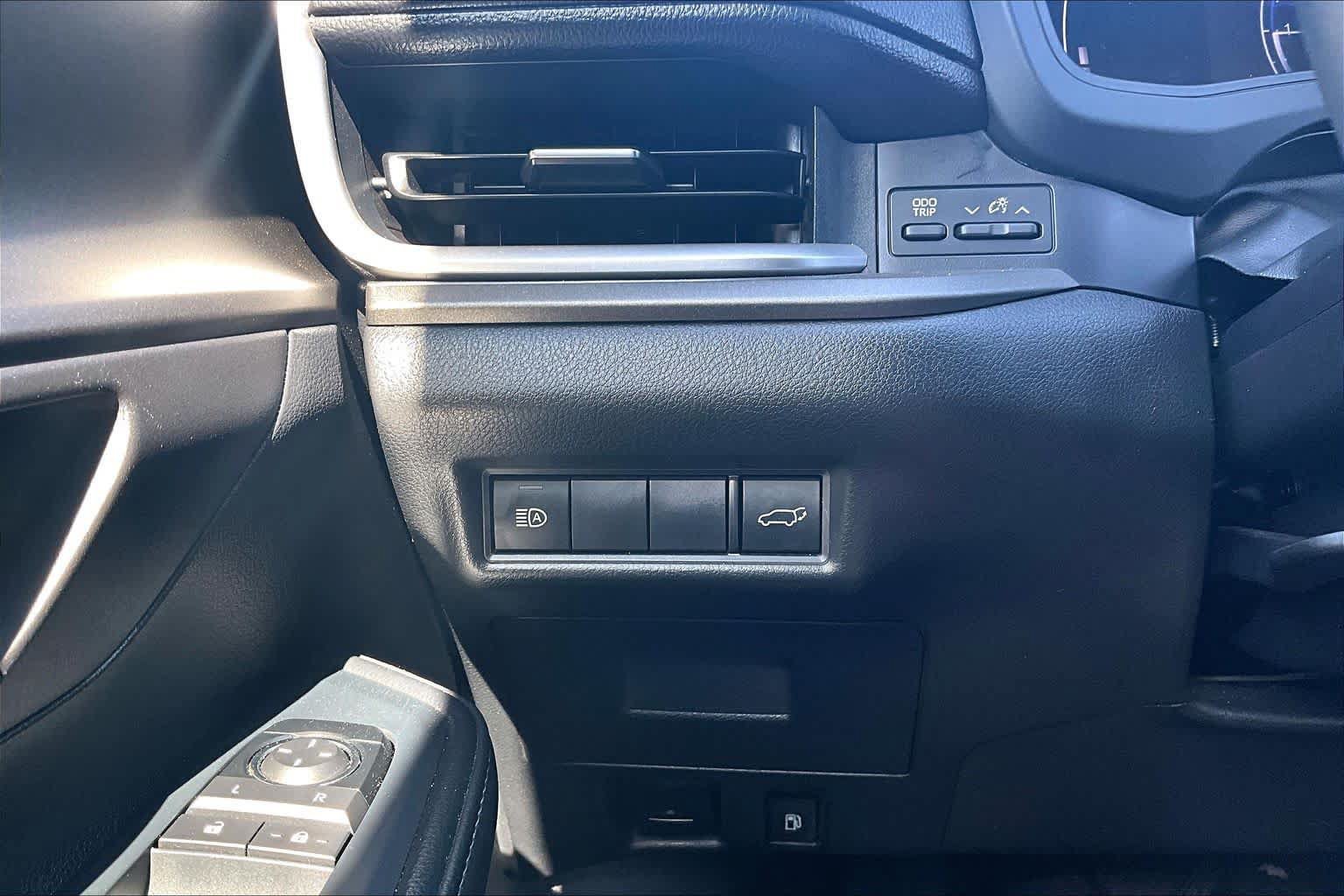 Used 2025 Toyota Grand Highlander AWD image 35