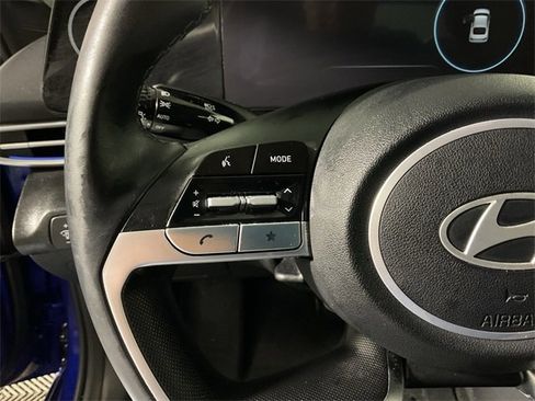 Used 2024 Hyundai Elantra Limited image 26