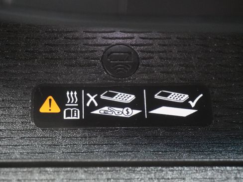 Used 2020 Cadillac CT4 V RWD image 24