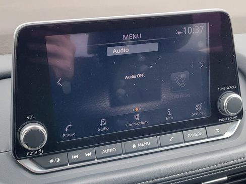 Used 2023 Nissan Rogue SV image 15