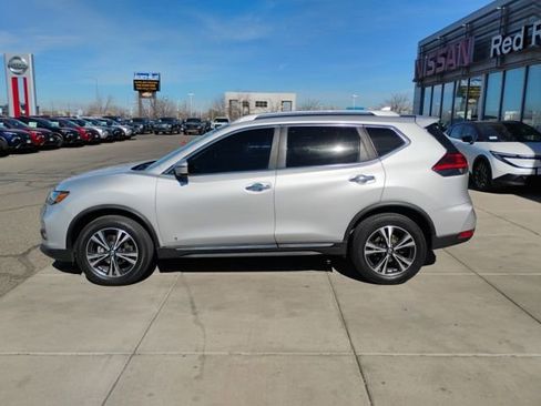 Used 2017 Nissan Rogue SL image 8