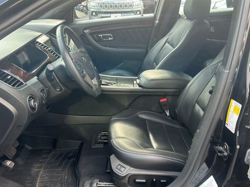 Used 2019 Ford Taurus Limited image 17