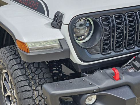 New 2026 Jeep Gladiator Rubicon AWD/4WD image 9