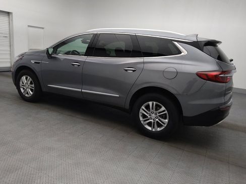 Used 2021 Buick Enclave Essence image 3