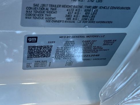 Used 2024 Chevrolet Silverado 1500 LT w/ Protection Package image 29