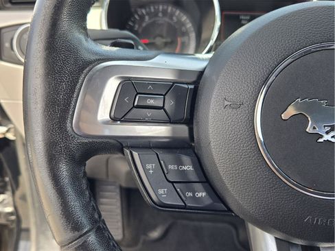 Used 2017 Ford Mustang Premium RWD image 25