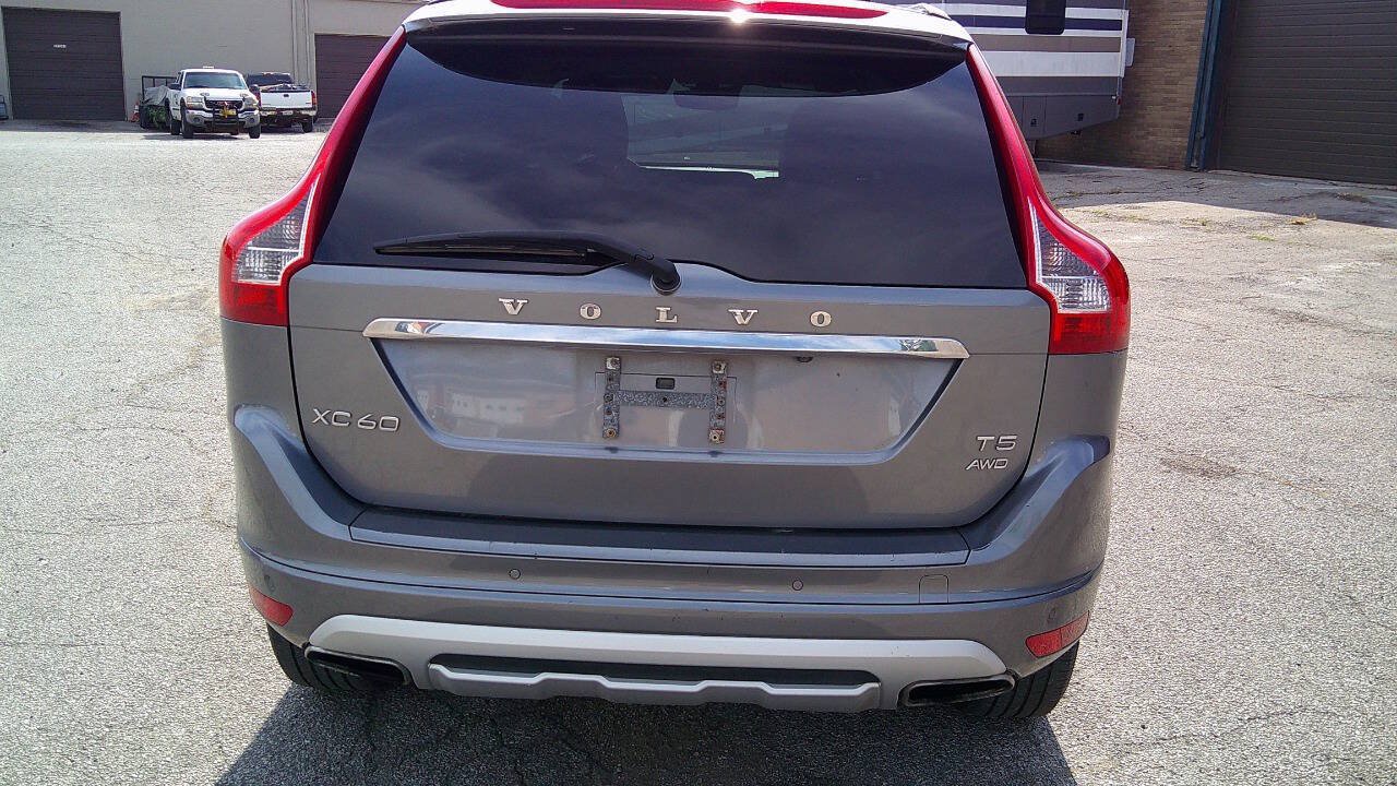 Used 2017 Volvo XC60 T5 Dynamic w/ Protection Package AWD/4WD image 6