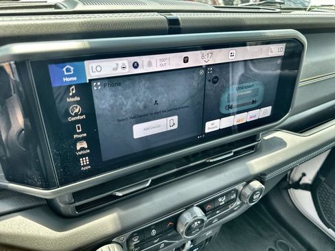 Used 2025 Jeep Gladiator Sport AWD/4WD image 28
