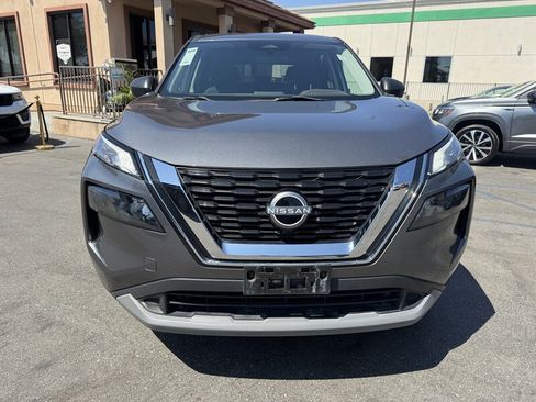 Used 2023 Nissan Rogue S AWD/4WD image 2