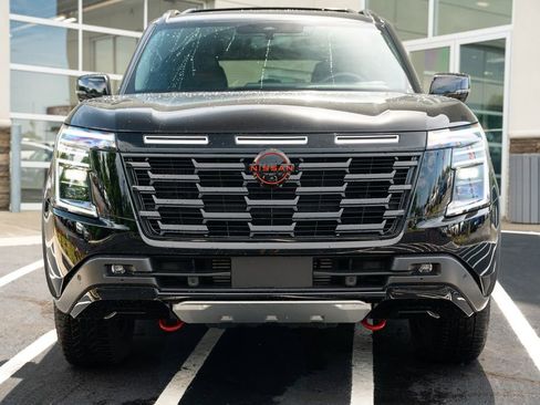 Used 2025 Nissan Armada PRO-4X AWD/4WD image 4