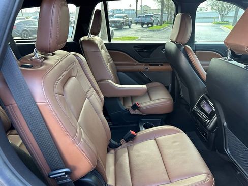 Used 2023 Lincoln Aviator Reserve w/ Equipment Group 201A image 21