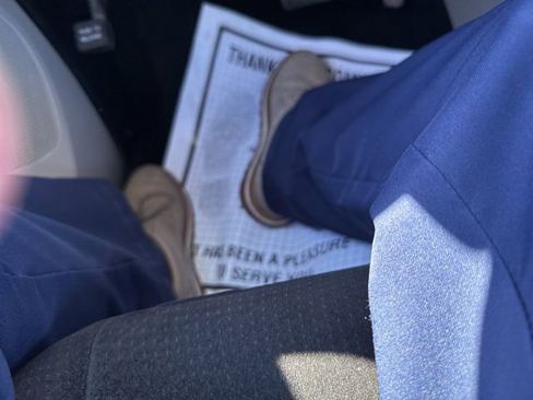 Used 2013 Dodge Grand Caravan SE image 11