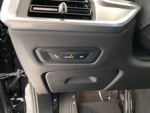 New 2026 BMW X5 xDrive40i w/ M Sport Package image 19