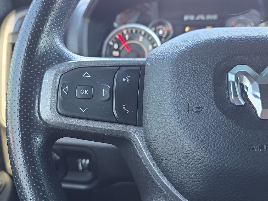 Used 2024 RAM 3500 Tradesman w/ Chrome Appearance Group AWD/4WD image 16