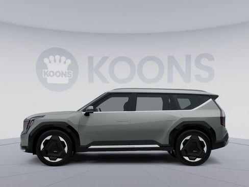 Used 2024 Kia EV9 Wind AWD/4WD image 2