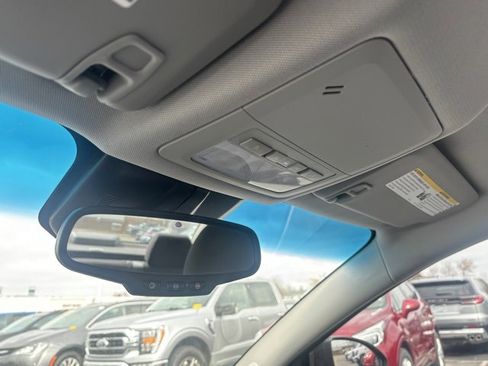 Used 2015 Chevrolet Cruze LT image 28