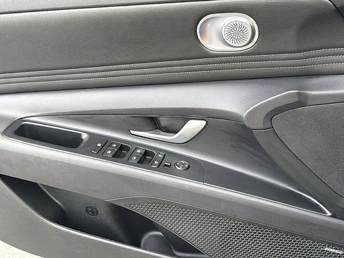 Certified 2023 Hyundai Elantra Limited w/ Cargo Package image 19