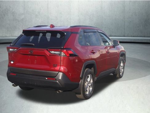Used 2022 Toyota RAV4 XLE w/ Convenience Package AWD/4WD image 17