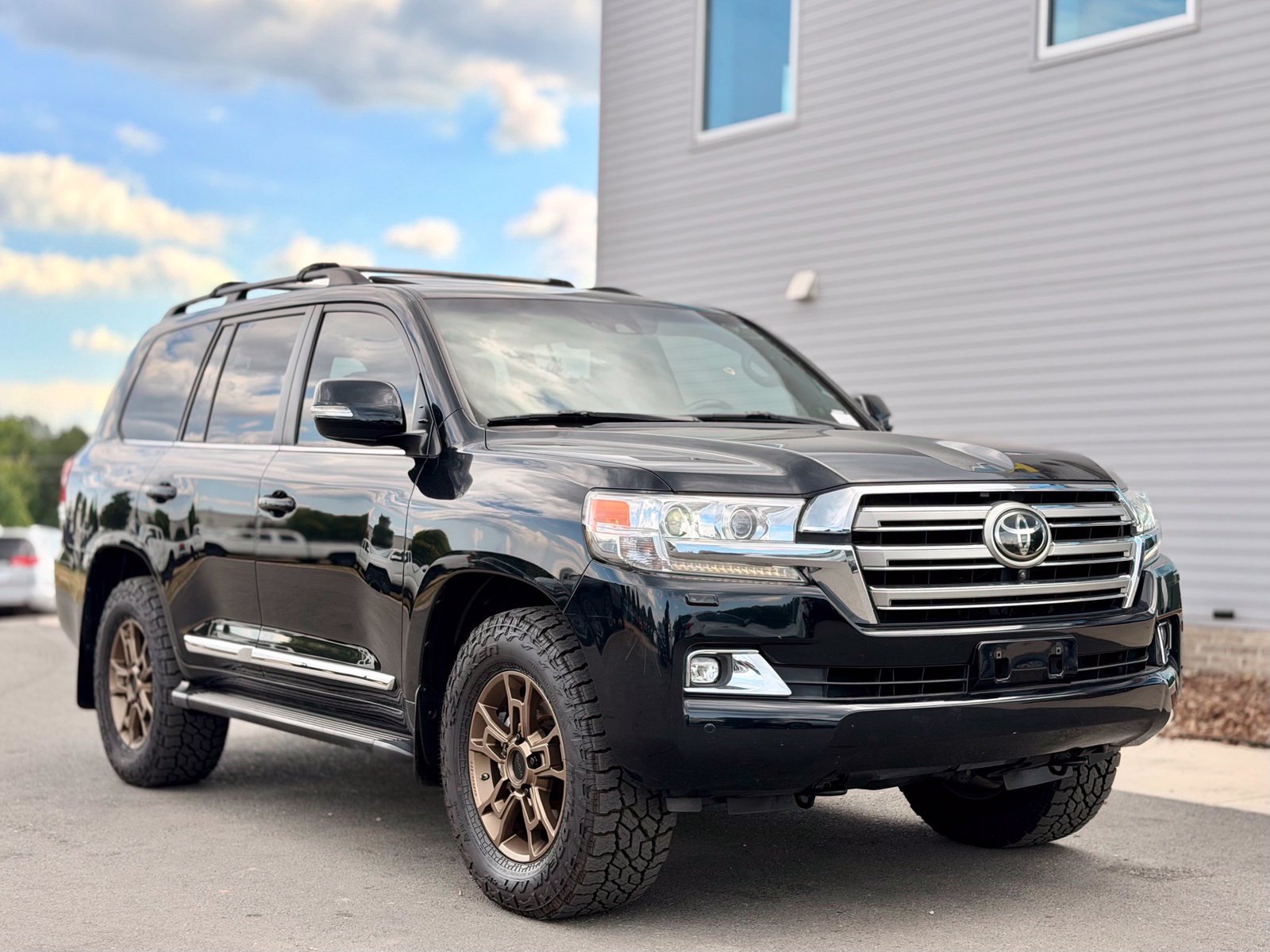 Used 2020 Toyota Land Cruiser AWD/4WD image 4