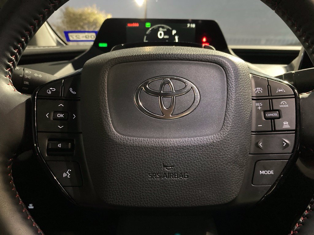 Used 2026 Toyota Prius Plug-In Hybrid FWD image 16