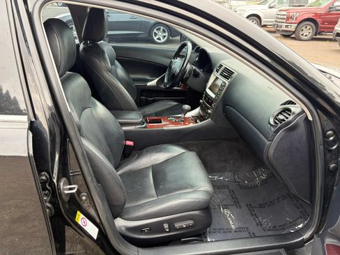 Used 2008 Lexus IS 250 AWD w/ Premium Pkg image 16