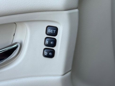 Used 2018 Nissan Murano SL w/ Moonroof Package image 15