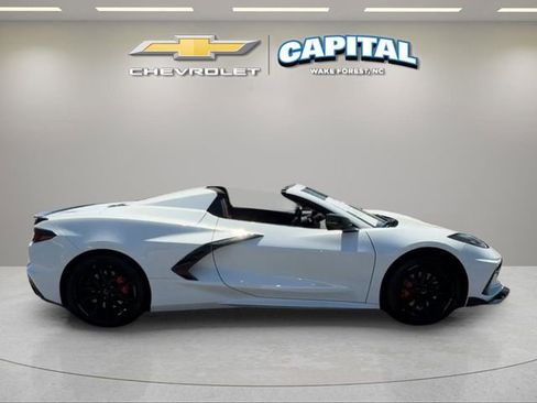 Used 2024 Chevrolet Corvette Stingray Preferred Conv w/ Stealth Interior Trim Package RWD image 7