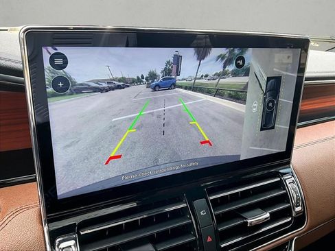 Used 2022 Lincoln Navigator Reserve RWD image 21