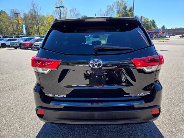 Used 2019 Toyota Highlander Plus AWD/4WD image 7