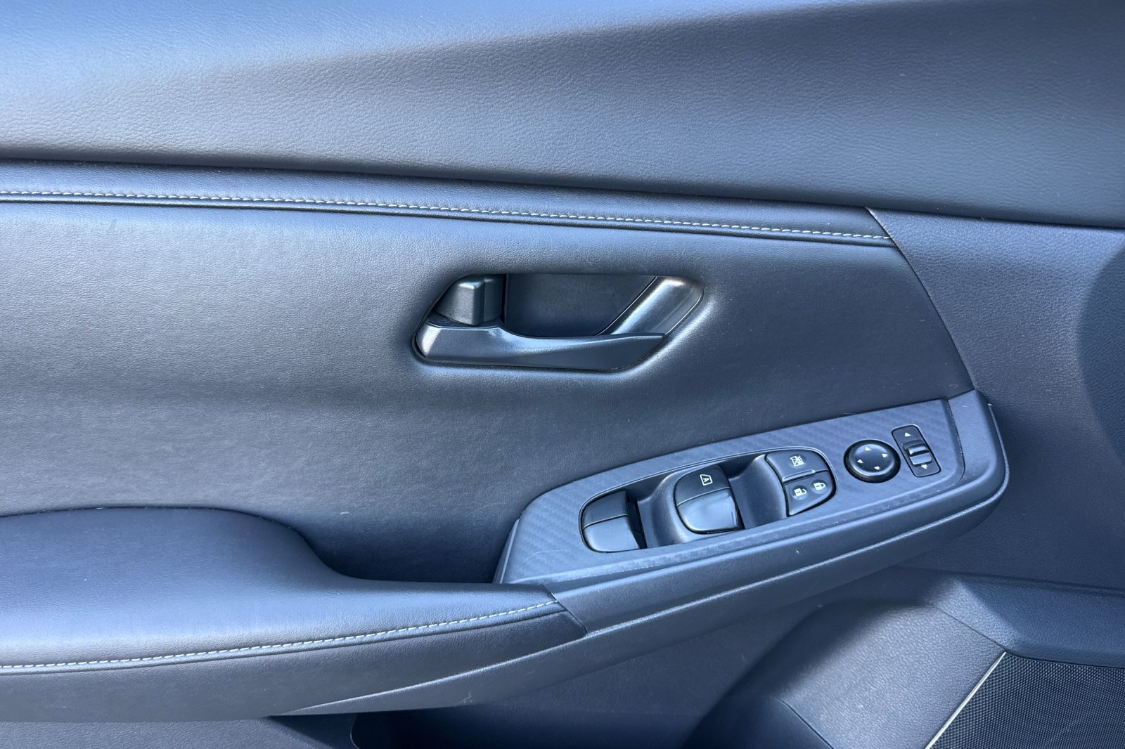 Certified 2025 Nissan Sentra S FWD image 13