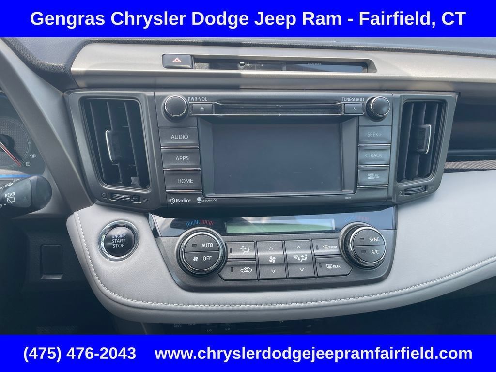 Used 2015 Toyota RAV4 Limited AWD/4WD image 56