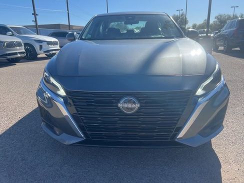 Used 2023 Nissan Altima 2.5 SV image 9
