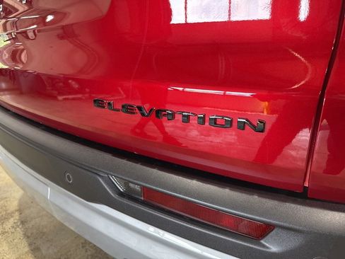 New 2025 GMC Acadia Elevation w/ Elevation Premium Package AWD/4WD image 16