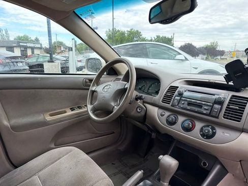 Used 2004 Toyota Camry LE FWD image 8