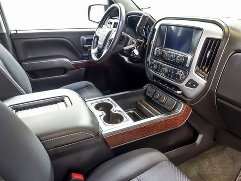 Used 2018 GMC Sierra 1500 SLE w/ SLE Value Package image 29