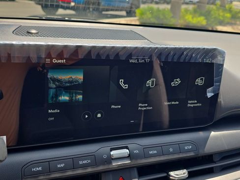 New 2026 Kia K4 FWD image 22
