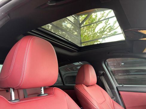 Used 2023 BMW 330i Sedan w/ M Sport Package image 21