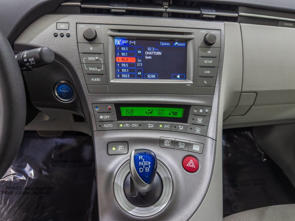 Used 2015 Toyota Prius Two FWD image 27