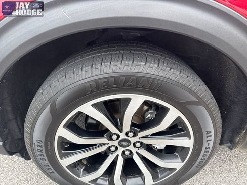 Used 2023 Ford Explorer ST-Line AWD/4WD image 26